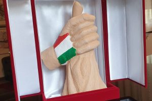 il trofeo in terracotta