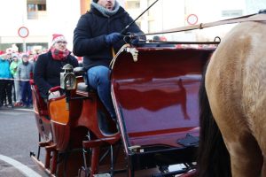 Babbi Natale 1_Il sindaco di San Polo di Piave arriva in calesse